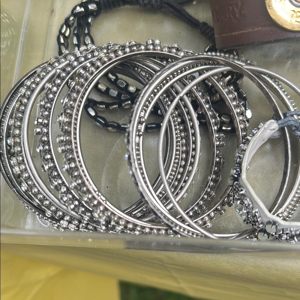 Bracelet Lot $7 - Picture 2 of 7